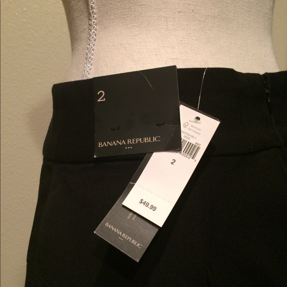 *NWT* Banana Republic Pencil Skirt